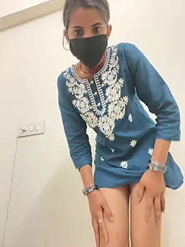 Webcam Model (Pooja_Love143)  is live.Free join now!