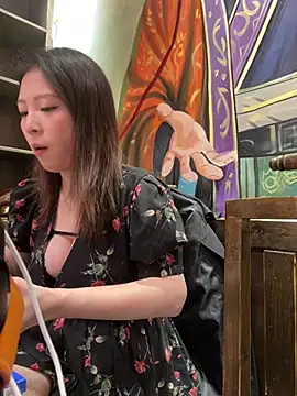 美女Lola666999在线直播