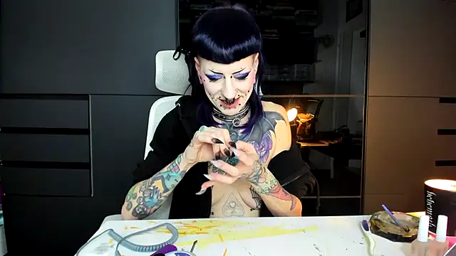 Purple_Coffin666 webcam