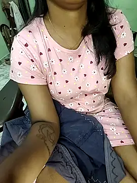 tamil_thaara03 webcam