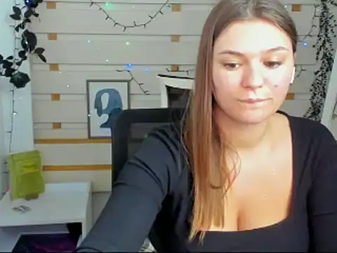 Josephine_Kiss webcam