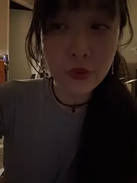 美女Etherealcat33在线直播