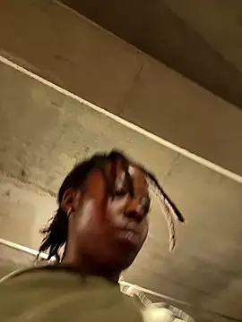 choclatepeaach - Choclatepeaach's free webcam - UK Sex Cams