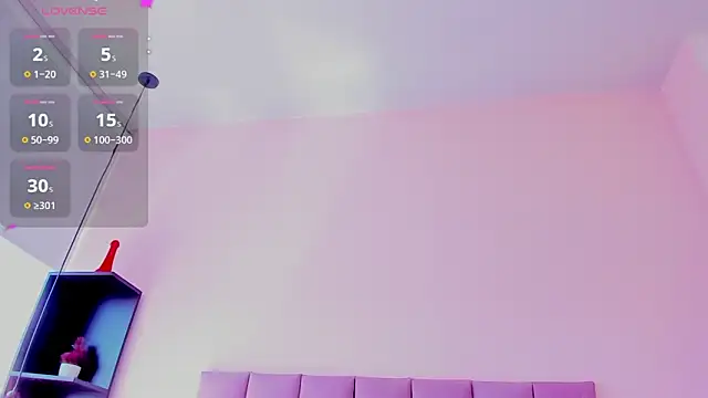 violet_myerrs webcam