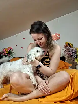 SweetMaddy888 webcam