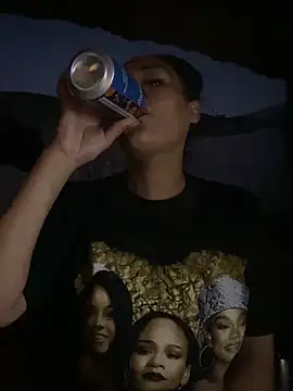 Webcam Model (SEXYPRADAxx11)  is live.Free join now!