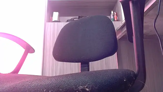 nicolle_milf1978 webcam