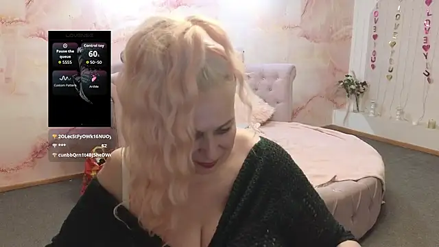 Penelope_Pinky webcam