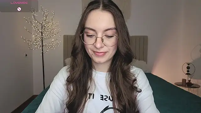 real_cutie1 - Real_cutie1's free webcam - UK Sex Cams