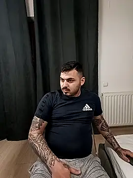 i_amahille (M young) - I take off my shirt.