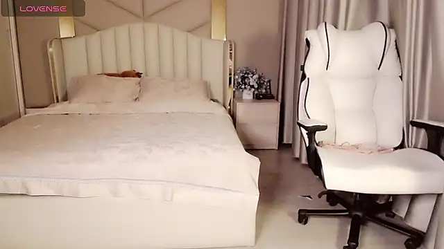 girl__funny (Ask my age) - tease me_ mekr me wet:tongue::behind: