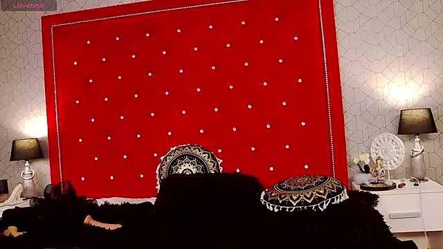 gracemontclaire - GraceMontclaire's free webcam - UK Sex Cams