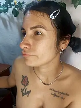 Webcam Model (laurahotdirty)  is live.Free join now!