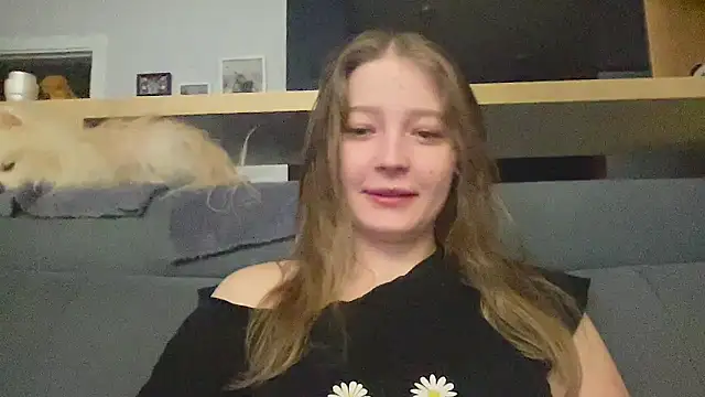 charmingsarah - CharmingSarah's free webcam - UK Sex Cams