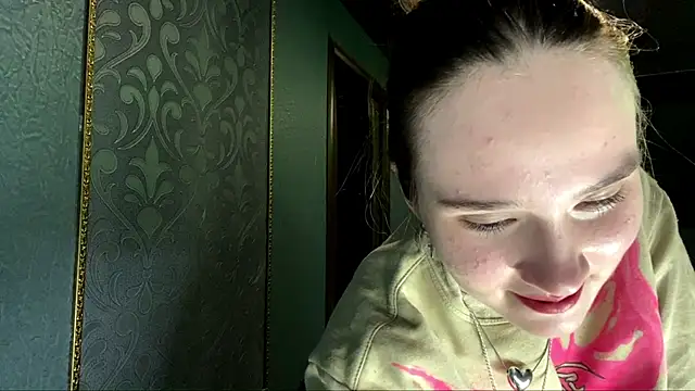 CarmelaLiebherr webcam