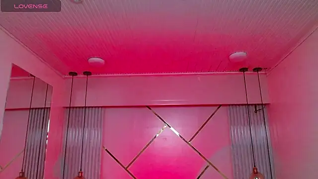 miley_clarck - Miley_Clarck's free webcam - UK Sex Cams