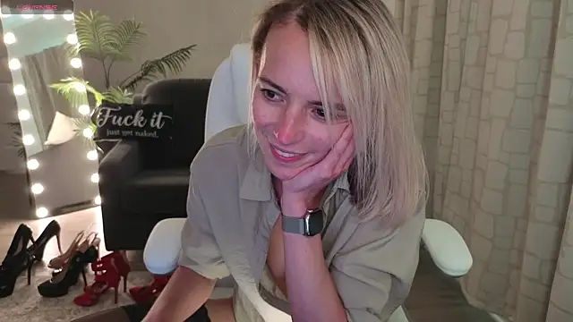 YourMarthaMayer live sex cam