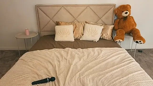 icedanielles - IceDanielles's free webcam - UK Sex Cams