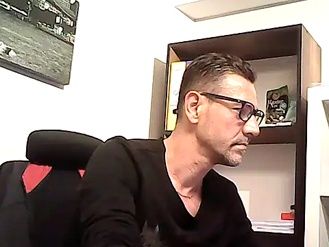 mastercharisma35 webcam