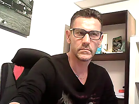 mastercharisma35 webcam