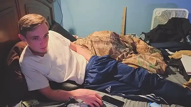 Ilovepussy1911 webcam