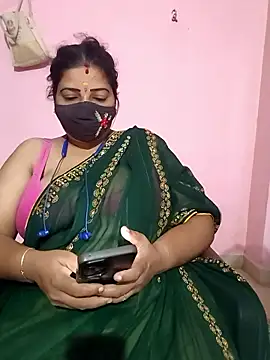 tamil_lathikaaa webcam