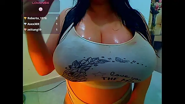 Bigcocksexyluisa webcam