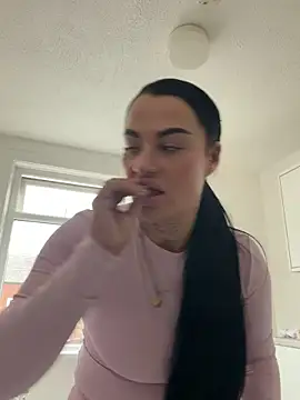 Webcam Model (Darkfantisyx)  is live.Free join now!