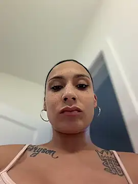 FerrariFrench from StripChat is Freechat