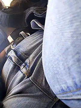 MaskedLatinaX webcam