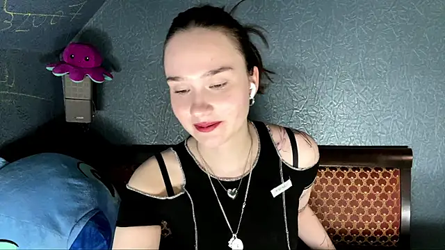 CarmelaLiebherr webcam