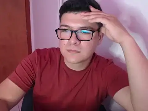 plug_control - Plug_Control's free webcam - UK Sex Cams