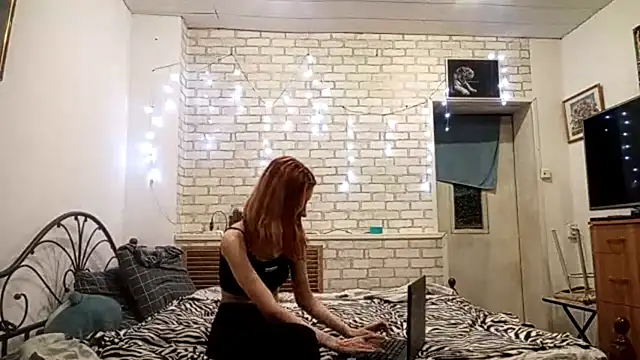 sirenfrost - SirenFrost's free webcam - UK Sex Cams