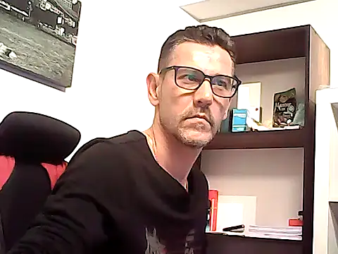 mastercharisma35 webcam