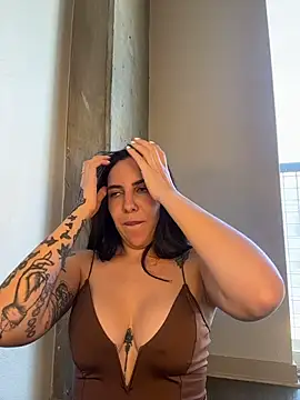 Lolathebaddie webcam