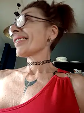 Webcam Model (FrozenWaffle)  is live.Free join now!