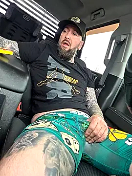 Beardedtattood webcam