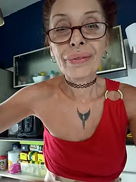 Webcam Model (FrozenWaffle)  is live.Free join now!