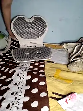 zu_naa - Zu_naa's free webcam - UK Sex Cams