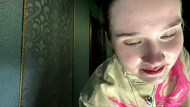 CarmelaLiebherr webcam