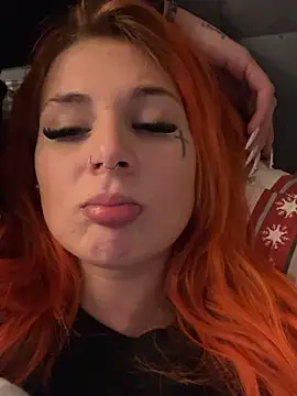 devilinhereyes webcam