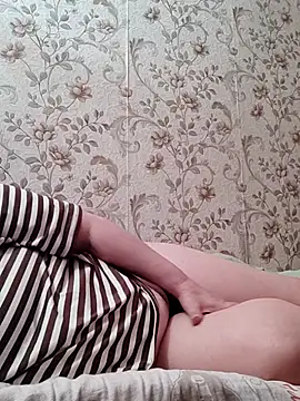 Zulfiya_Bruce webcam