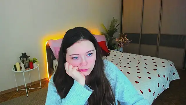 AlluringLookk webcam