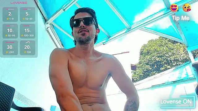 Adam_MillanFF webcam