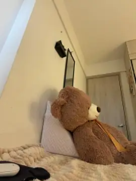 zaraluuv (F young) - Oil in my body naked