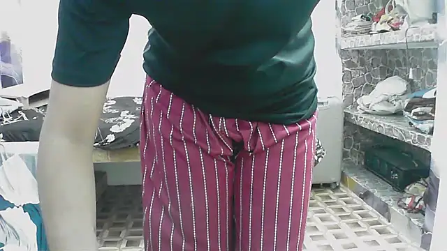 hot__buddy_ (F young) - pussy tease