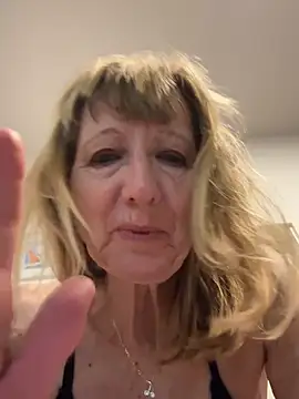 maturekim (Ask my age) - Show my Boobs for you 🔥