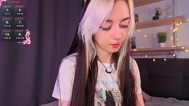 TristaRoht live sex cam