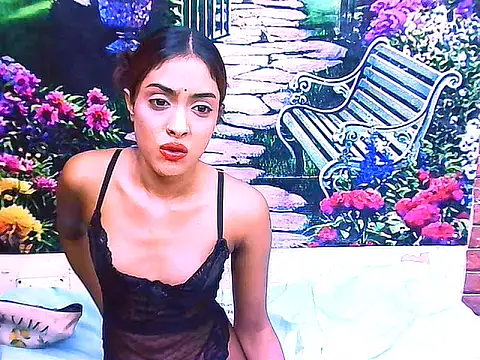IndianPretty14u2Luv webcam