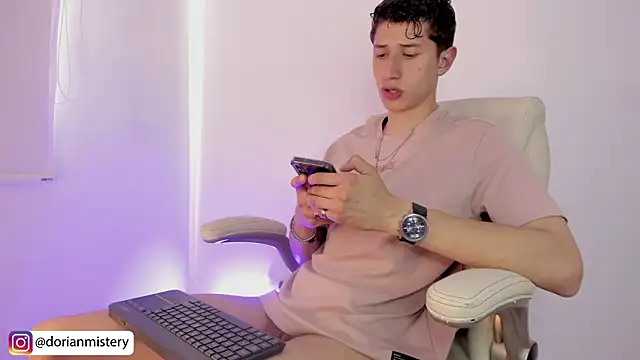 Dorianmistery2322_ webcam